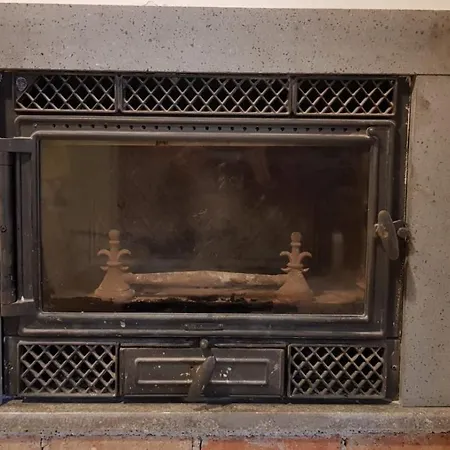 Etna Cri House