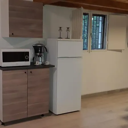 Etna Cri House